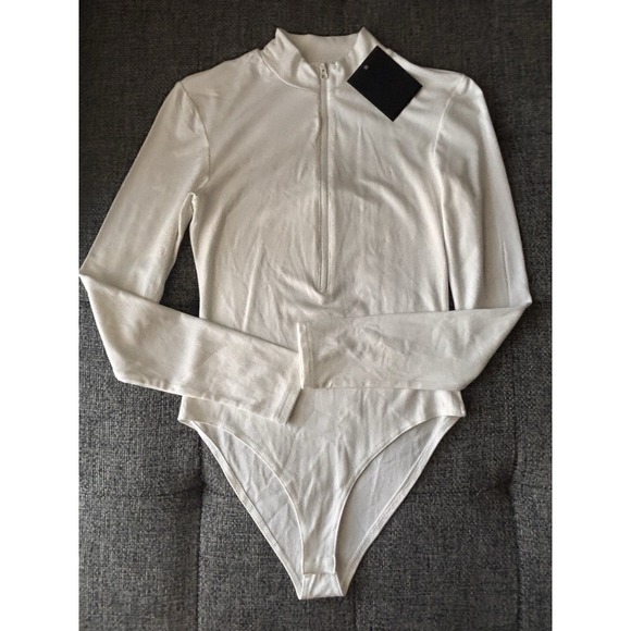Unbranded White Zipper Long Sleeve Bodysuit Snap Closure Size Small NWT - Picture 1 of 4